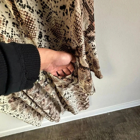 Hummingbird Womens Animal Print Long Sleeve Kimono Light Brown Size Medium-Large - Picture 8 of 13
